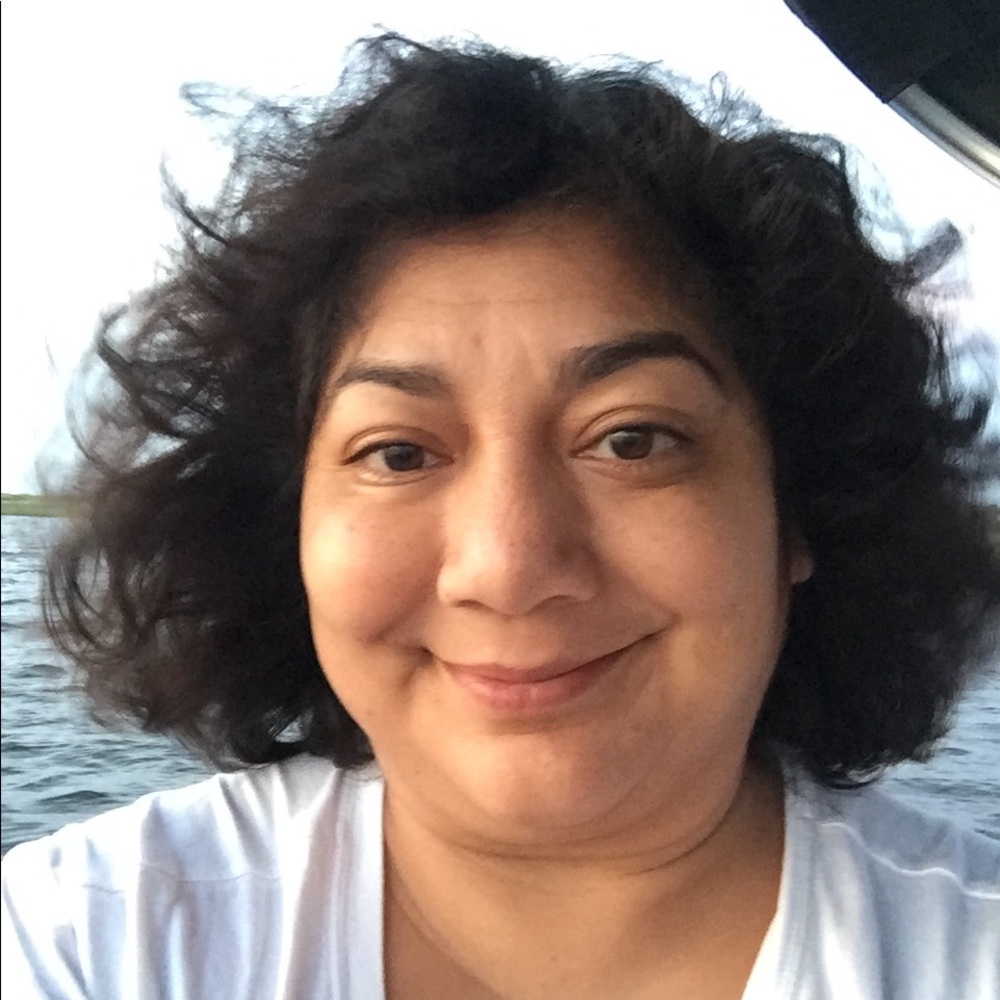 Meet your Posher, Alicia